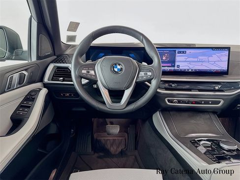 Used 2024 BMW X5 xDrive40i w/ Premium Package image 24