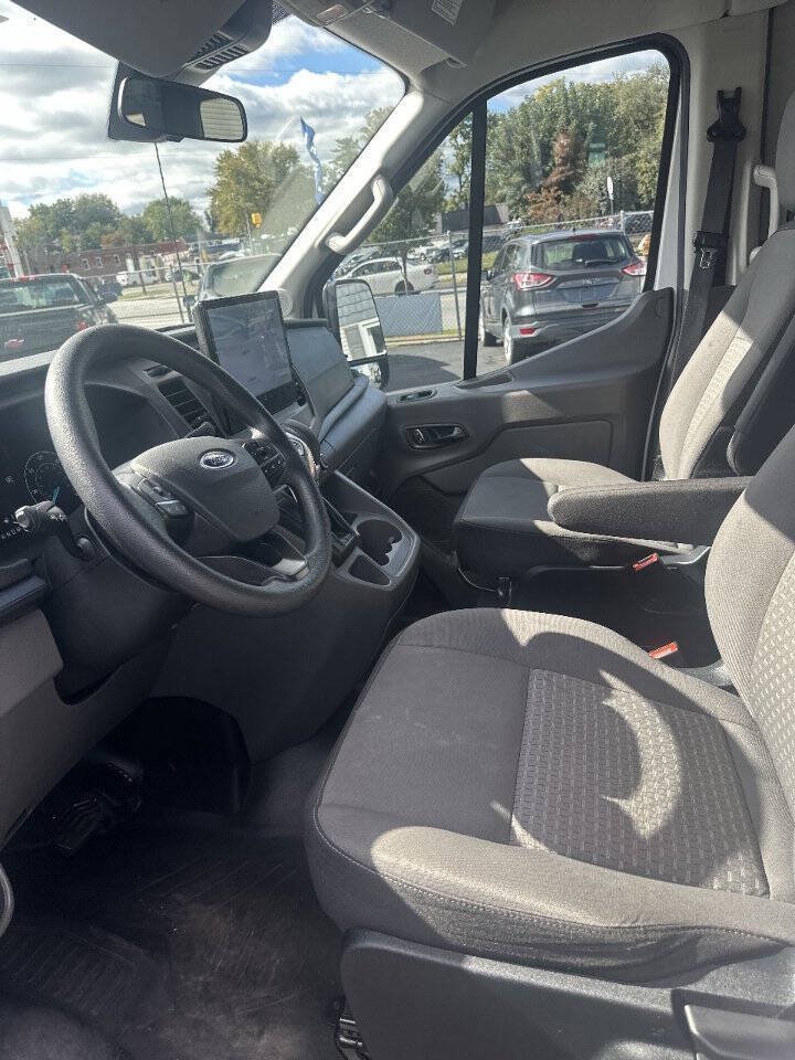 Used 2022 Ford Transit 350 XLT RWD image 6