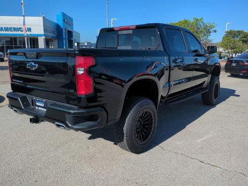 Used 2025 Chevrolet Silverado 1500 LT Trail Boss w/ Convenience Package II image 8