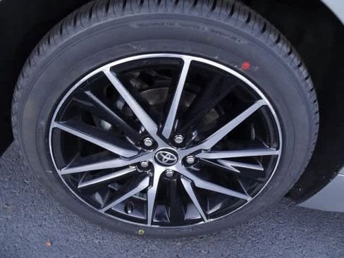 Used 2024 Toyota Camry SE image 13