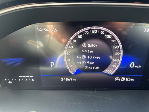 Used 2025 Volkswagen Jetta Sport image 38