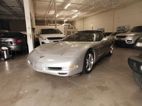 Used 2001 Chevrolet Corvette w/ Preferred Equipment Group2 image 1