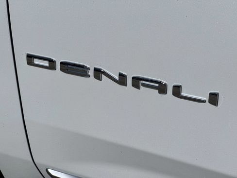 New 2026 GMC Yukon Denali w/ Denali Reserve Package image 33