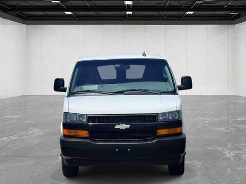 Used 2023 Chevrolet Express 3500 LS RWD image 2