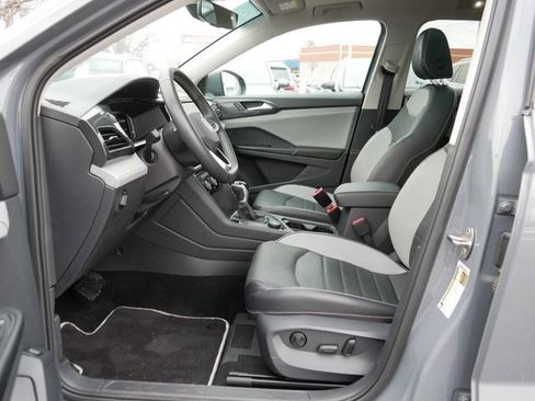 Certified 2023 Volkswagen Taos SEL image 13