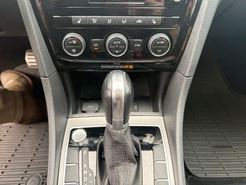Used 2020 Volkswagen Passat 2.0T R-Line FWD image 14