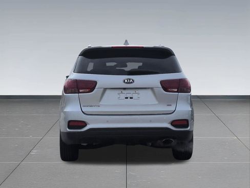 Used 2019 Kia Sorento LX w/ LX Convenience Package FWD image 5