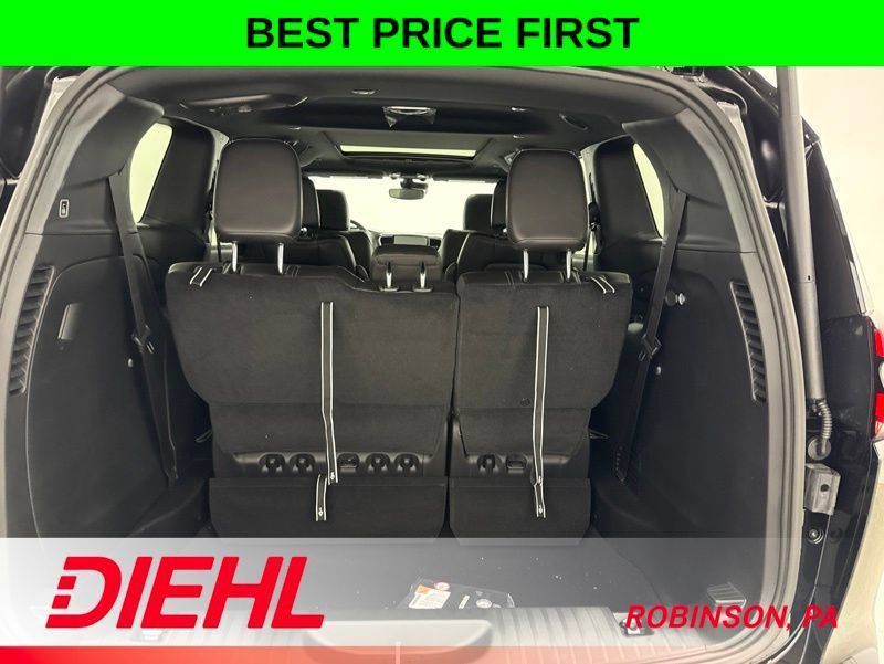 New 2027 Chrysler Pacifica Select w/ Family Tech Group FWD image 9