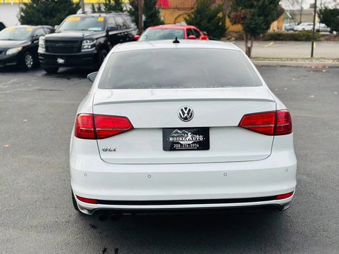 Used 2017 Volkswagen Jetta GLI image 6