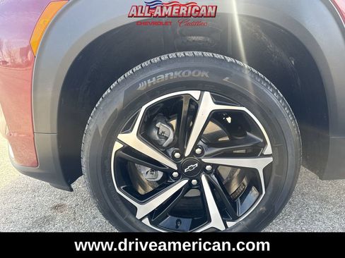Used 2023 Chevrolet TrailBlazer RS w/ Sun and Liftgate Package image 24