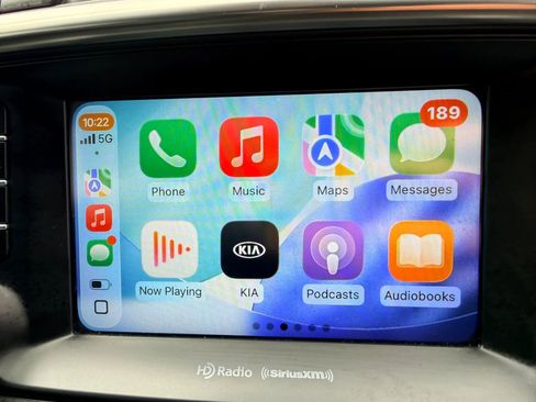 Used 2018 Kia Sorento EX image 3