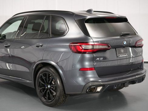 Used 2022 BMW X5 xDrive40i w/ M Sport Package AWD/4WD image 22