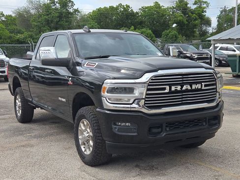 Used 2024 RAM 2500 Laramie w/ Safety Group AWD/4WD image 1