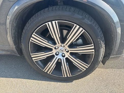 Used 2022 Volvo XC90 T8 Inscription w/ Advanced Package image 5