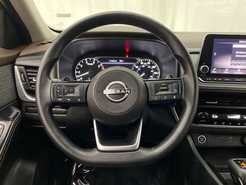 Used 2023 Nissan Rogue SV AWD/4WD image 20