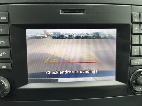 Used 2018 Mercedes-Benz Metris image 17