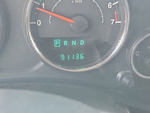 Used 2014 Jeep Wrangler Sport w/ Connectivity Group AWD/4WD image 24