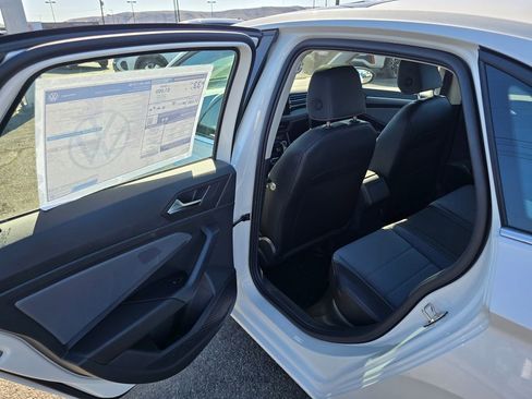 New 2026 Volkswagen Jetta SE image 15