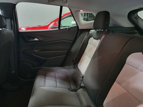Certified 2025 Chevrolet Trax LS w/ LS Convenience Package FWD image 13