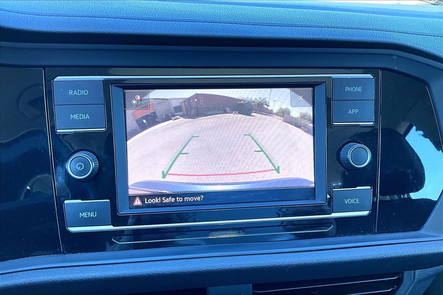 Used 2021 Volkswagen Jetta SE FWD image 22