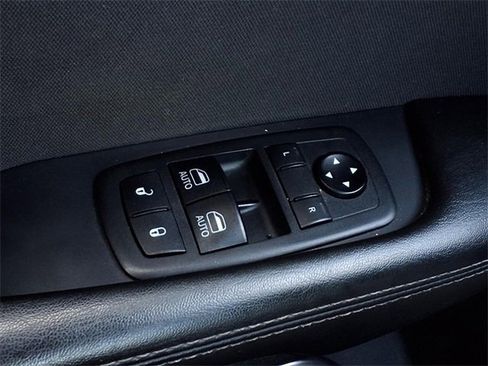 Used 2016 Dodge Challenger SXT w/ Blacktop Package image 15