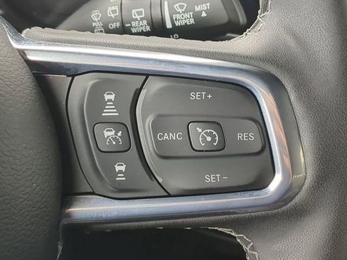 Used 2025 Jeep Wrangler Unlimited Sahara w/ Safety Group image 25