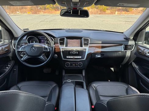 Used 2014 Mercedes-Benz ML 350 4MATIC w/ Premium 1 Package image 14