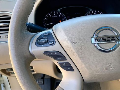 Used 2015 Nissan Pathfinder Platinum w/ Family Entertainment Package image 22
