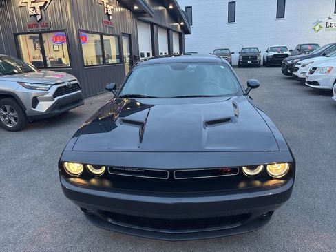 Used 2017 Dodge Challenger R/T w/ Sound Group image 9