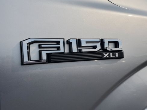Used 2019 Ford F150 XLT w/ Equipment Group 302A Luxury AWD/4WD image 30