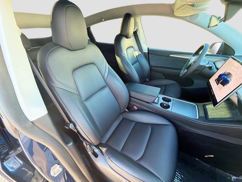 Used 2023 Tesla Model Y Long Range image 15