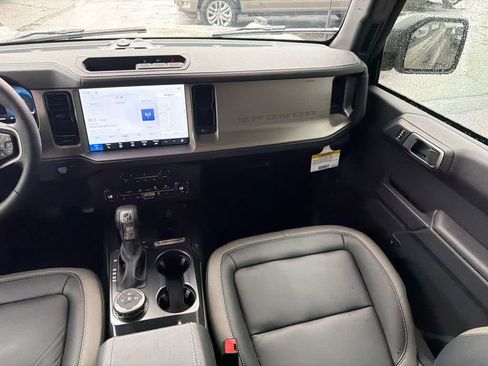 New 2026 Ford Bronco Outer Banks AWD/4WD image 19