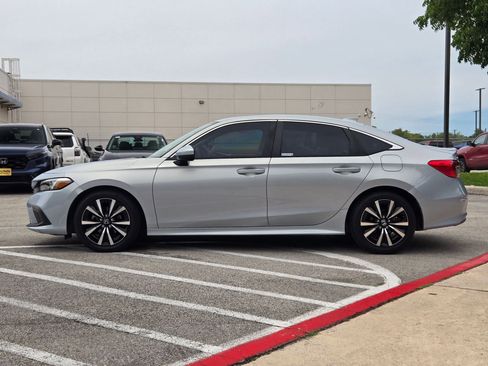 Used 2022 Honda Civic EX image 6