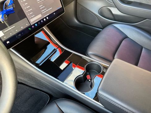 Used 2020 Tesla Model 3 Long Range image 30