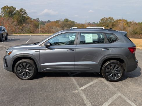 Used 2024 Volkswagen Taos S image 6