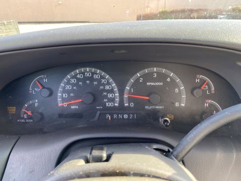 Used 2001 Ford F150 King Ranch image 7