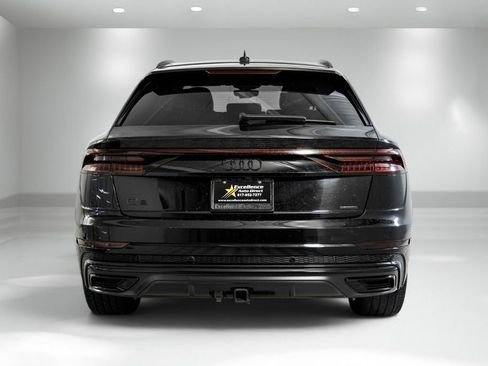 Used 2019 Audi Q8 Prestige w/ Luxury Package AWD/4WD image 8