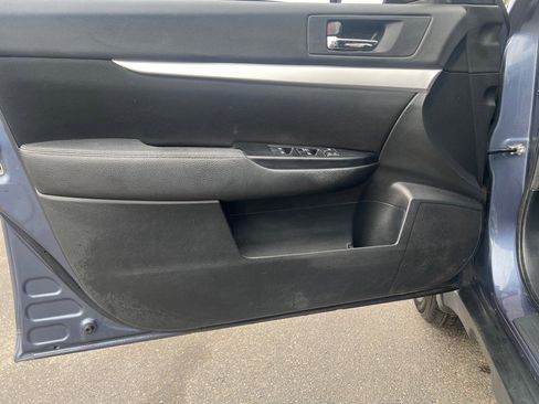 Used 2014 Subaru Outback 2.5i Premium AWD/4WD image 10
