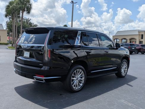 Used 2021 Cadillac Escalade Premium Luxury w/ Driver Assist Tech Package AWD/4WD image 6