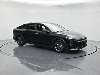 Used 2025 Kia K4 FWD video 3