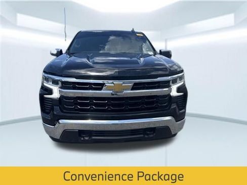 Used 2023 Chevrolet Silverado 1500 LT AWD/4WD image 2