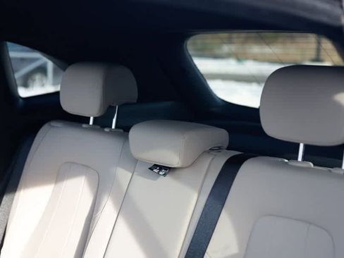 Used 2022 Mercedes-Benz GLA 250 4MATIC image 16