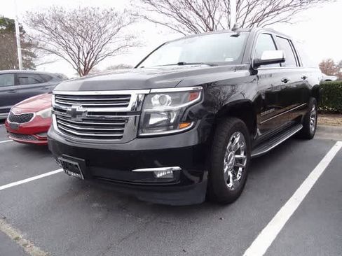 Used 2017 Chevrolet Suburban Premier image 1
