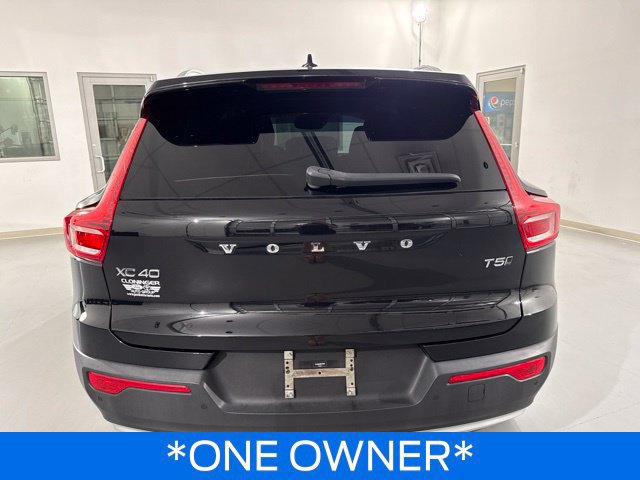 Used 2022 Volvo XC40 T5 Momentum AWD/4WD image 8