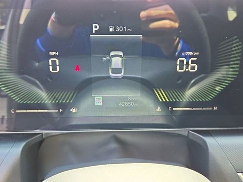 Used 2025 Kia K4 FWD image 26