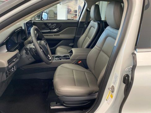 New 2025 Lincoln Corsair AWD w/ Equipment Group 101A image 37