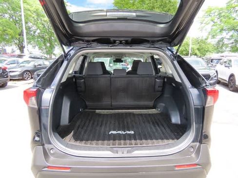 Used 2019 Toyota RAV4 LE w/ All Weather Liner Package AWD/4WD image 11