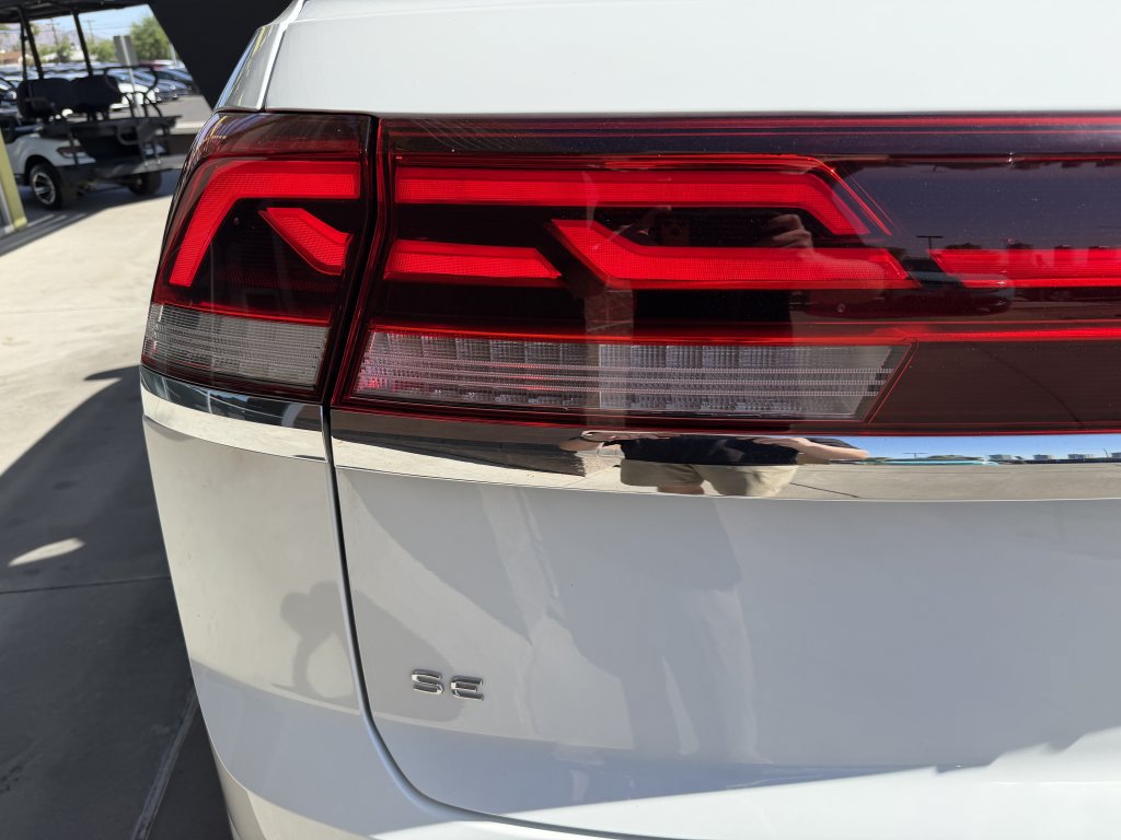 Used 2024 Volkswagen Atlas Cross Sport SE w/ Panoramic Sunroof Package FWD image 14