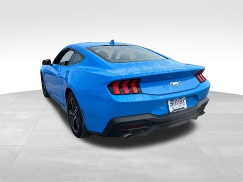 Used 2024 Ford Mustang Coupe image 3