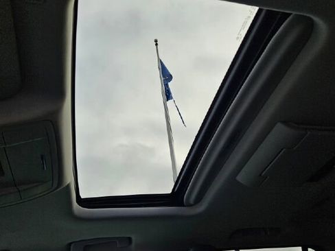 Used 2017 Chevrolet Tahoe Premier image 21